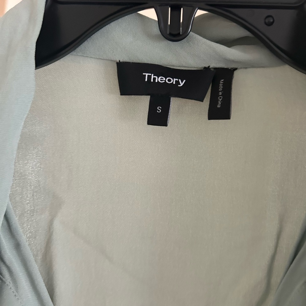 Theory Tie-Neck V-Neck Sage Green Lightweight Size Small Long Sleeve Blouse - Picture 5 of 5